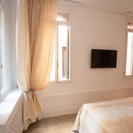 안티코 메르카토 B&B 2*